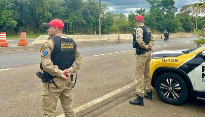 Foto: PMPR Polícia Militar lavra 4,3 mil infrações de trânsito no feriado de Corpus Christi